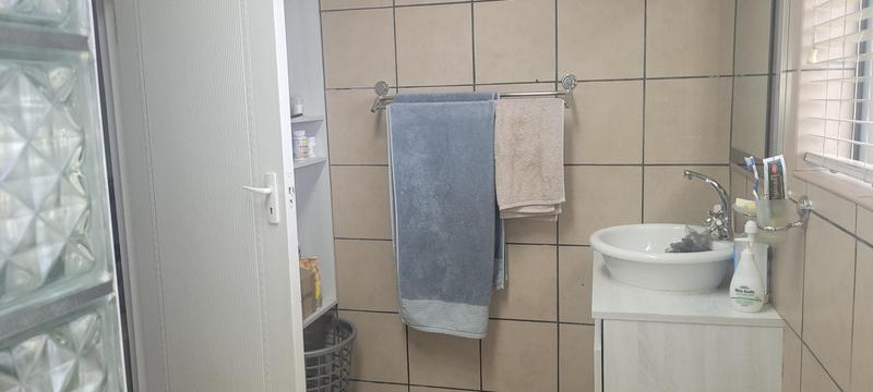 To Let 3 Bedroom Property for Rent in Dana Bay Western Cape